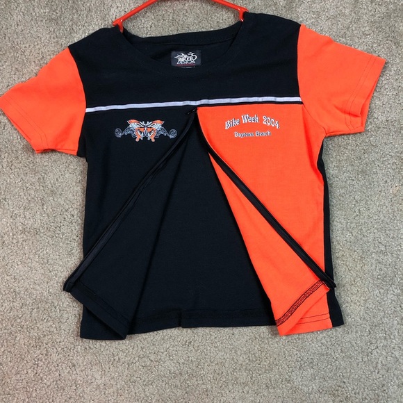 Short Sleeve Crop Top Biker Shirt - Picture 4 of 7